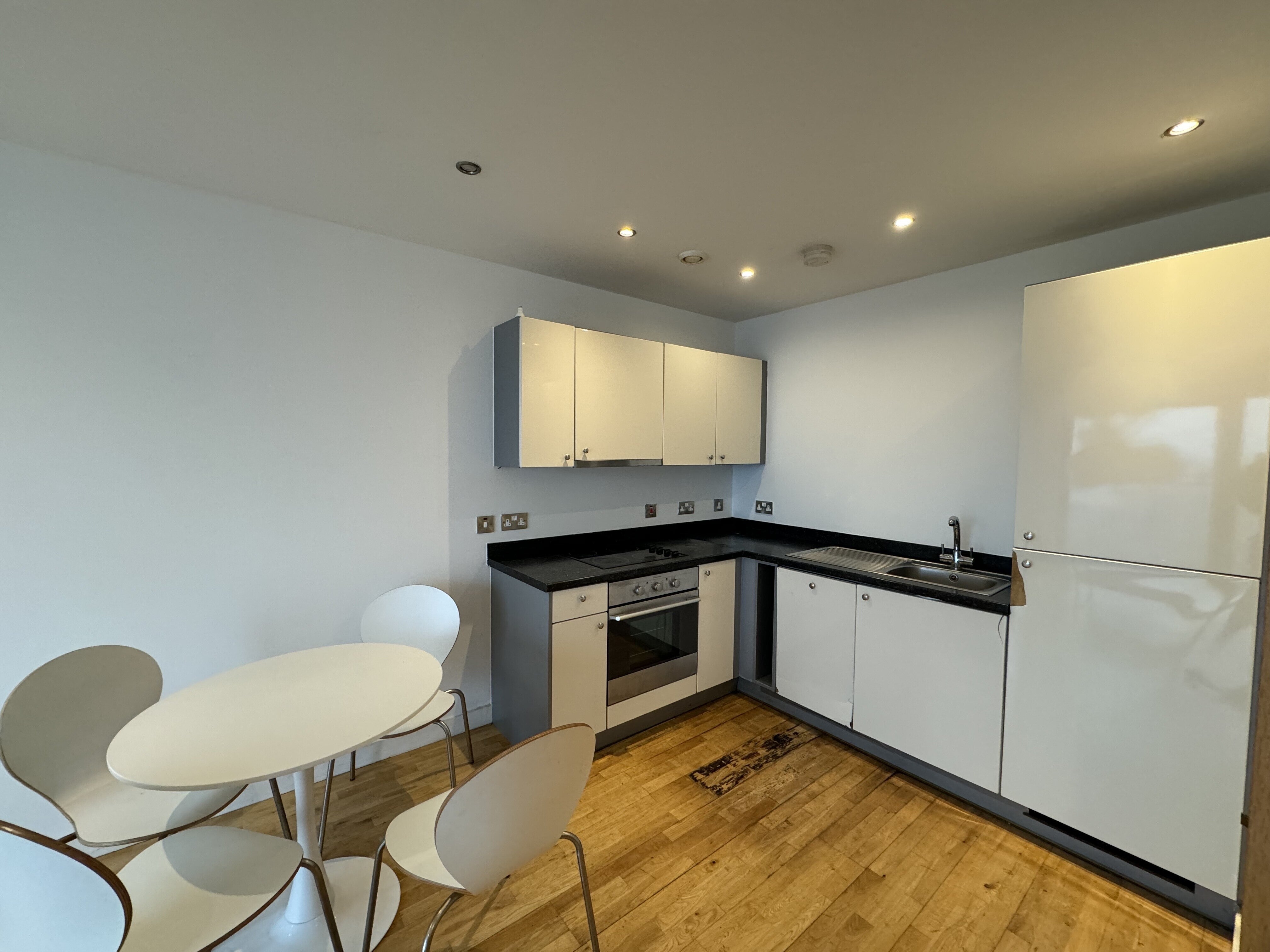 Flat Alexandra Place in Dover