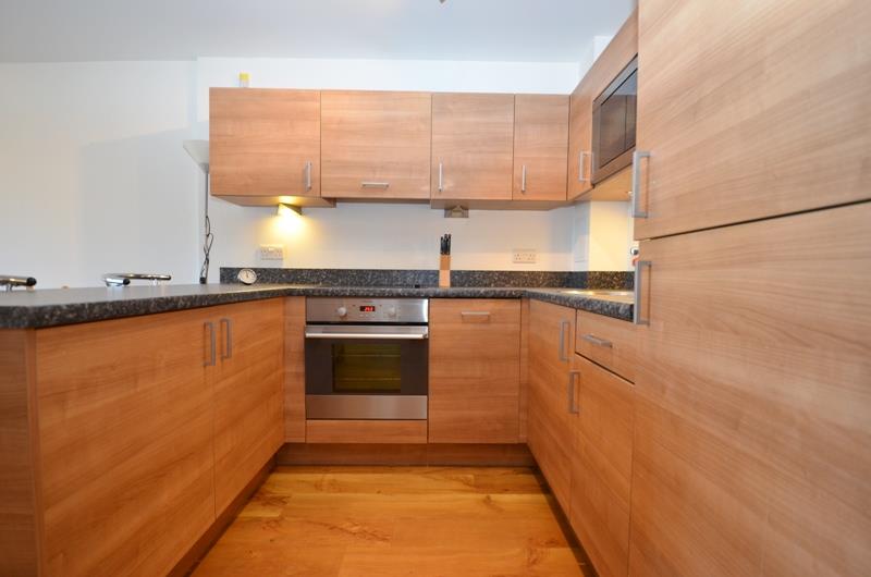 Flat Park Lodge Avenue in Greater London