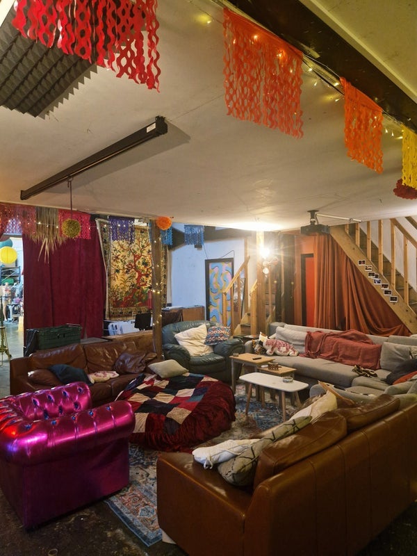 Room Lothair Road North in Greater London