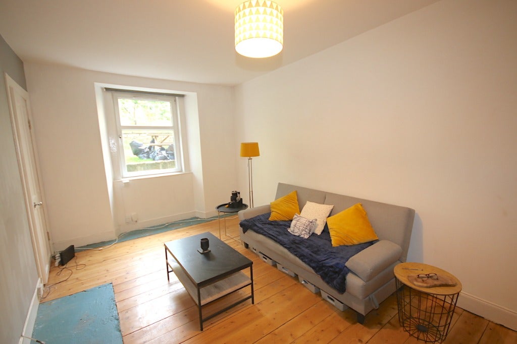 Flat Abbey Street in Edinburgh