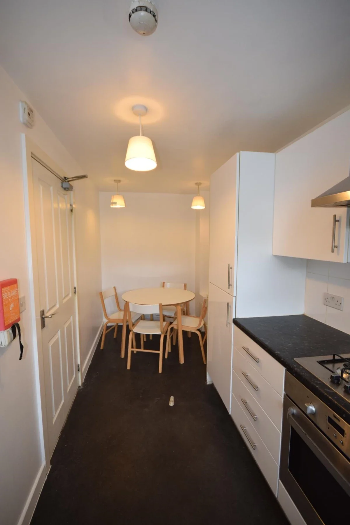 Room Aviation Avenue in Welwyn Hatfield
