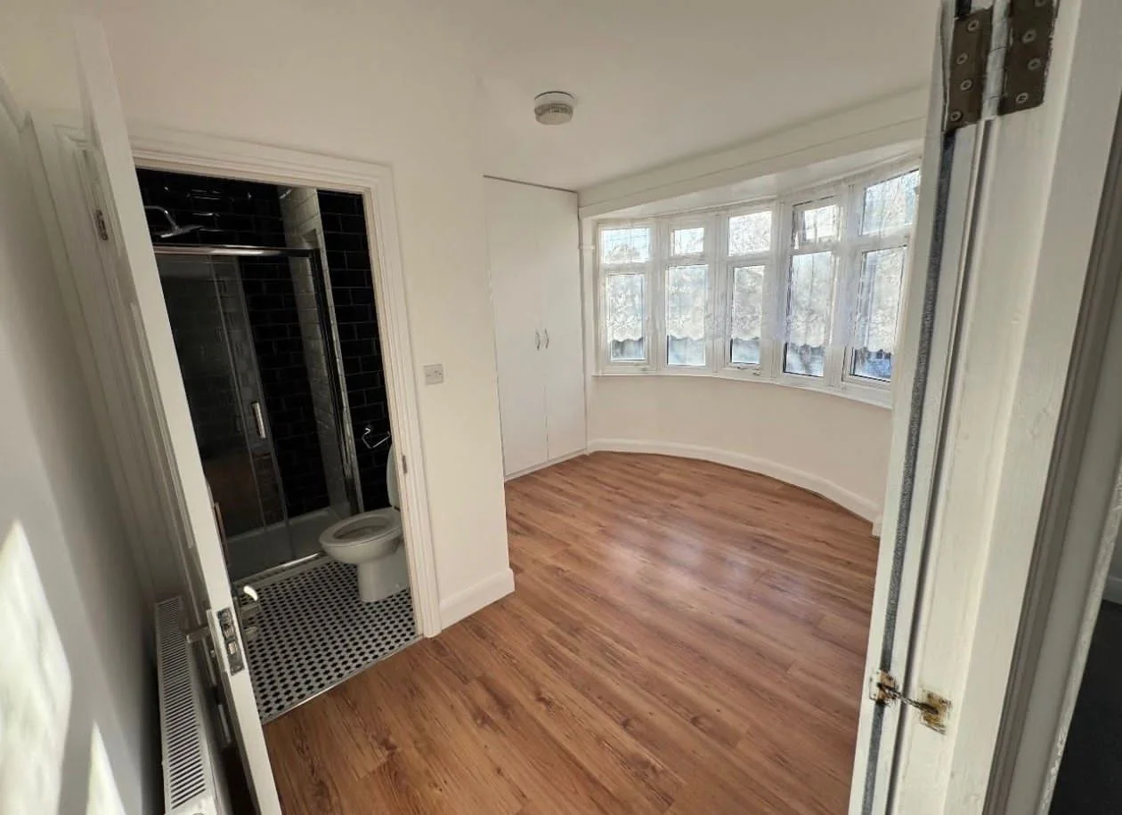House Meopham Road in Greater London