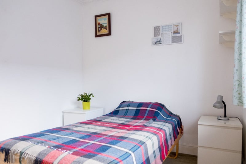 Room Park Road in Greater London