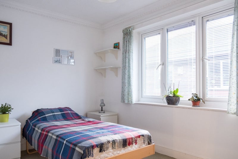 Room Park Road in Greater London