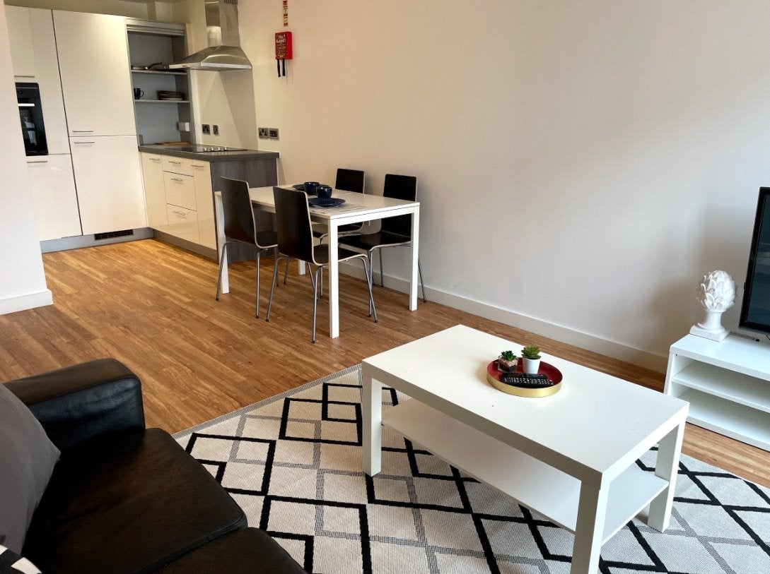 Flat Stanhope Street in Liverpool