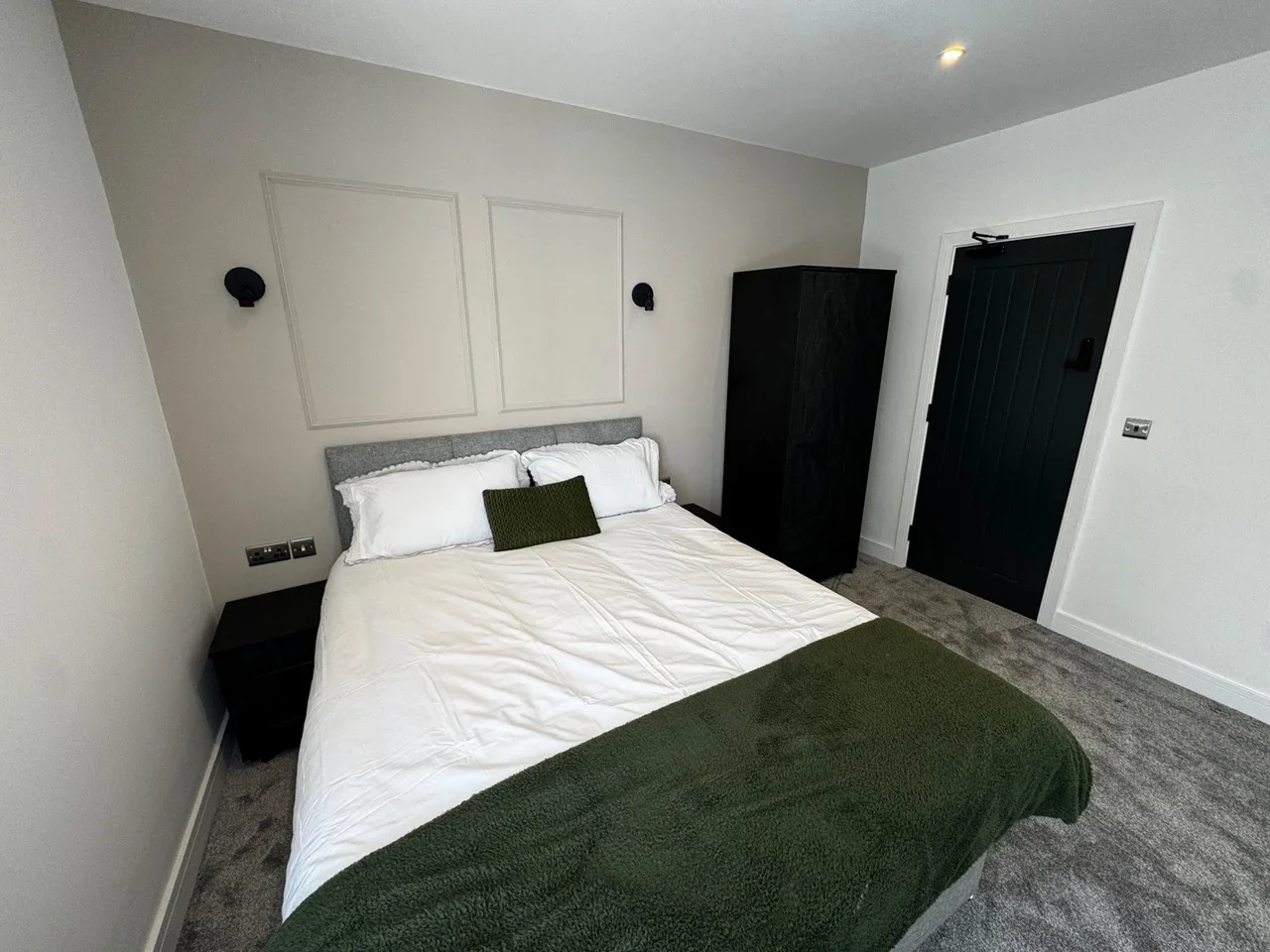 Room Scott Lidgett Road in Stoke-on-Trent