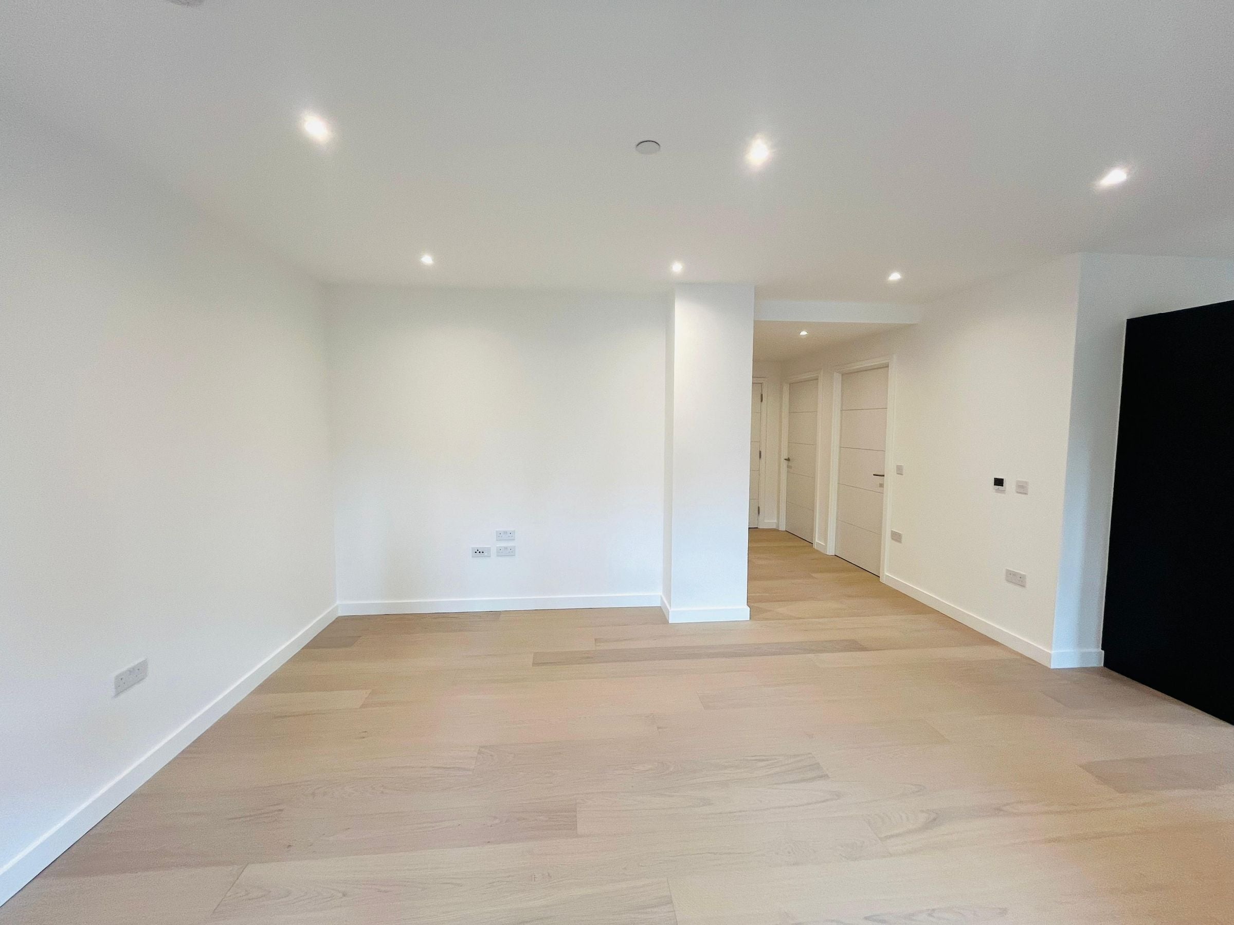 Flat Fifth Way in Greater London