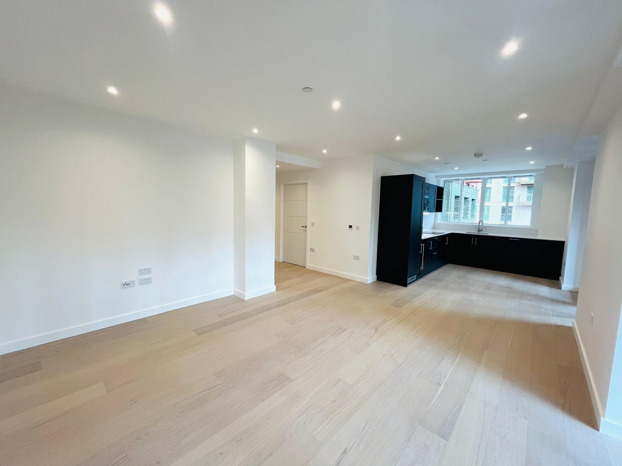 Flat Fifth Way in Greater London