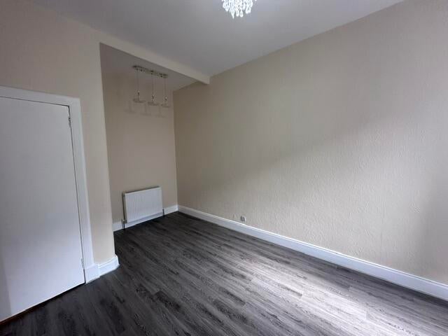 Flat Cathcart Road in Glasgow