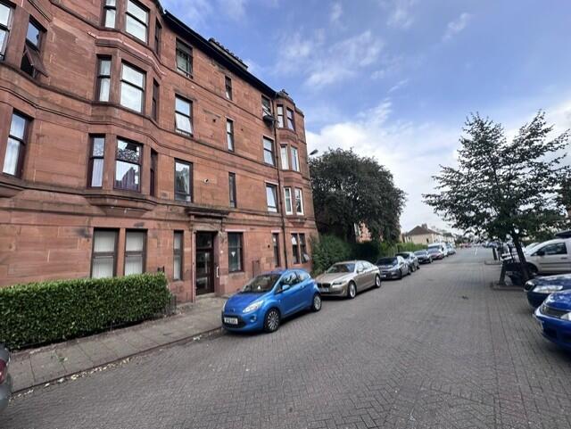Flat Cathcart Road in Glasgow
