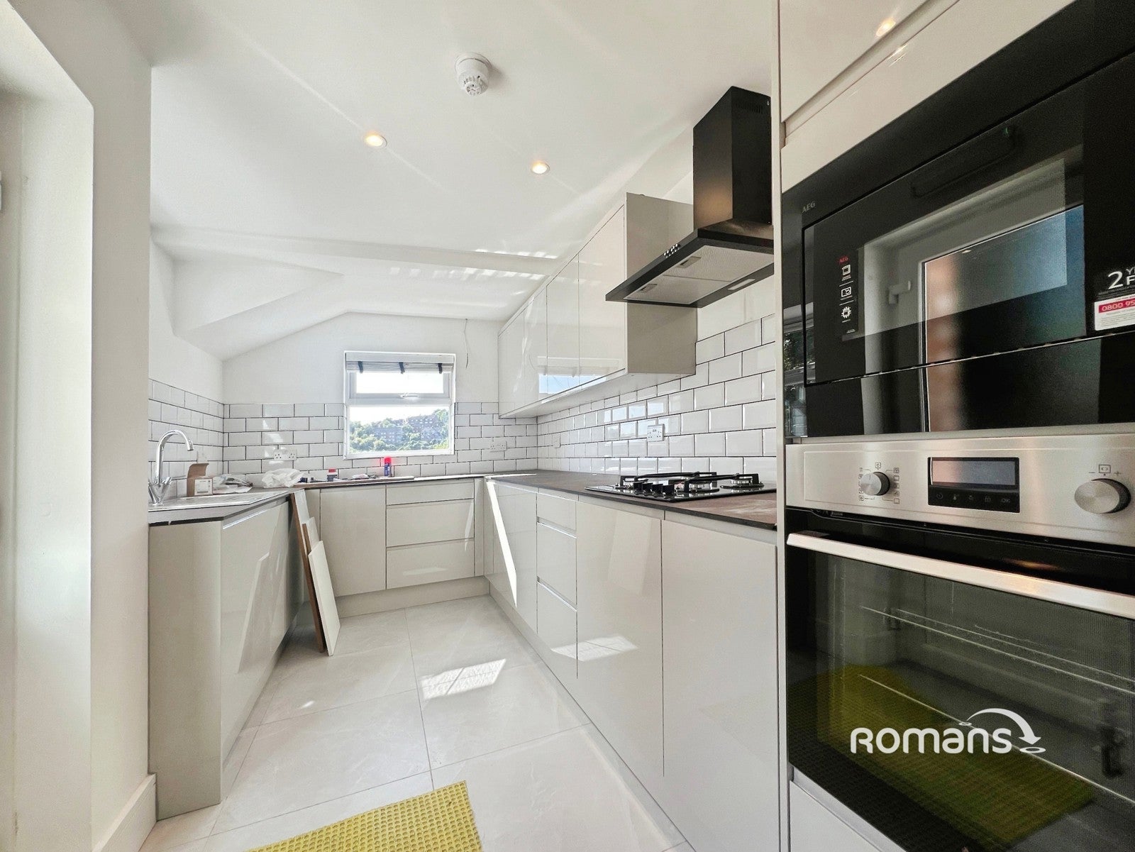 Room Roberts Road in High Wycombe