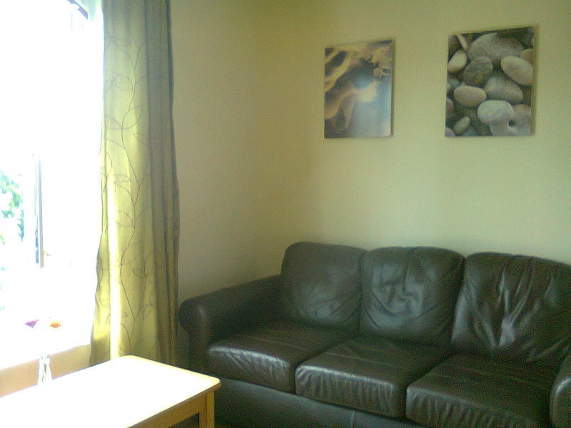Flat Gwennyth Street in Cardiff