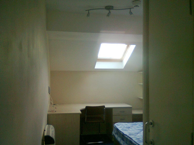 Flat Gwennyth Street in Cardiff