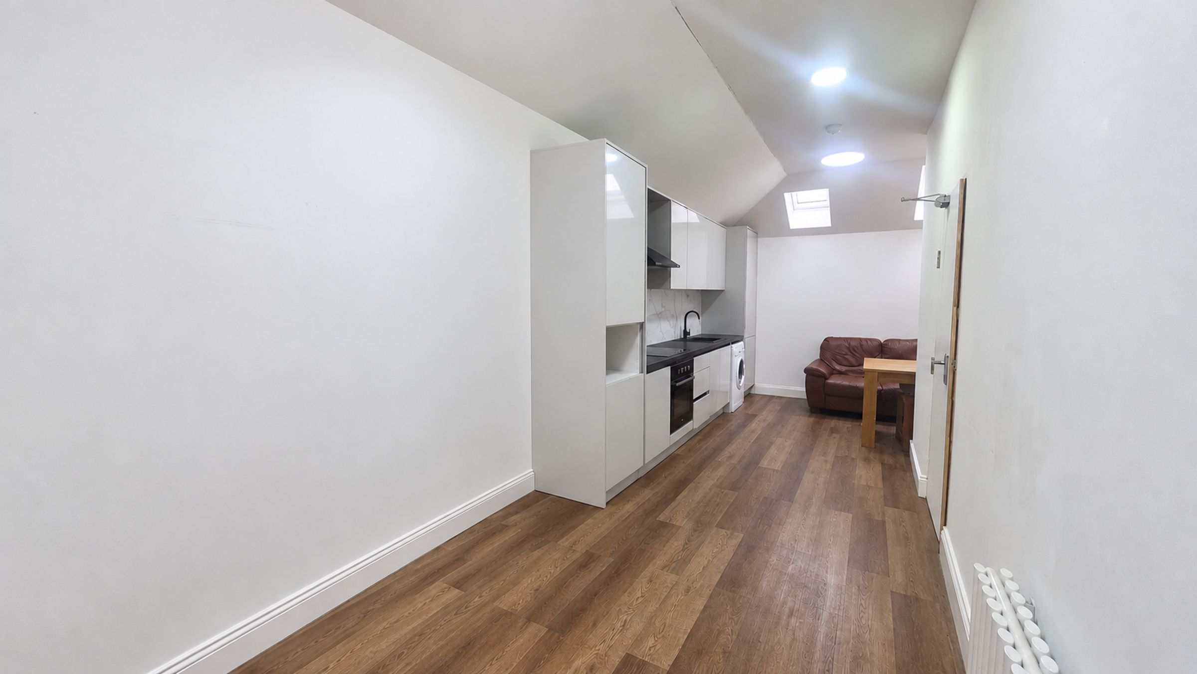 House Ashurst Drive in Greater London