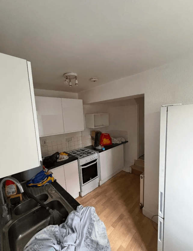 Flat Flaxman Road in Greater London