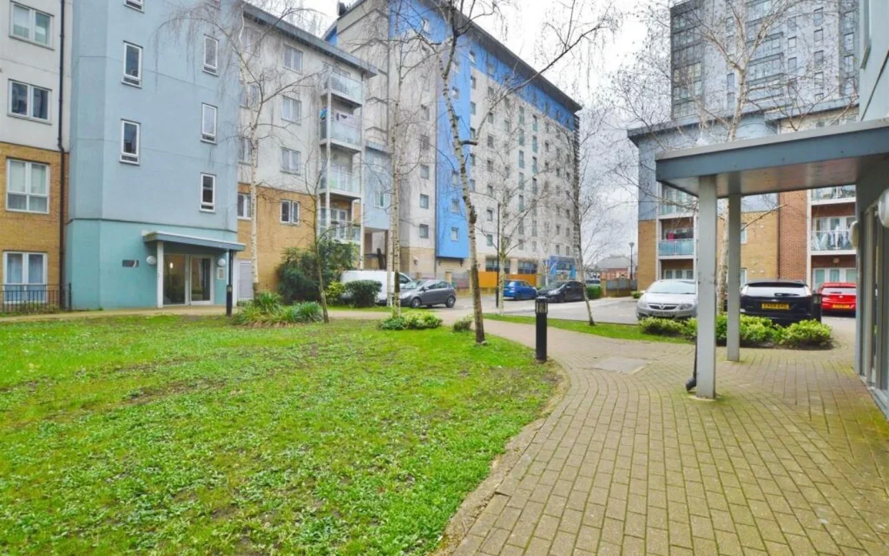 Flat Mill Street in Slough