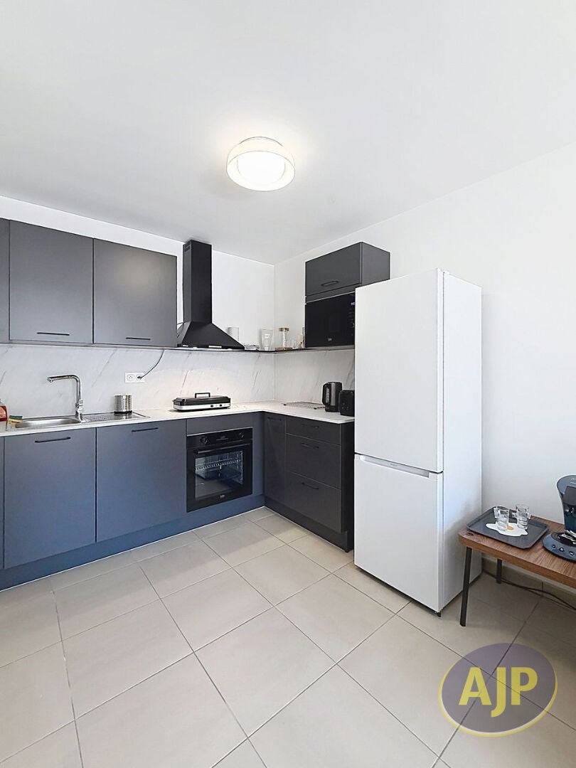 Appartement D 168 à Méry-ès-Bois