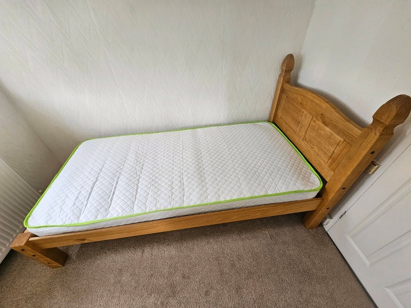 Room Rosgill Drive in Leeds