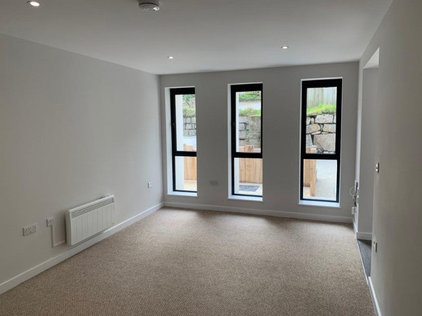 Flat West Street in Penryn