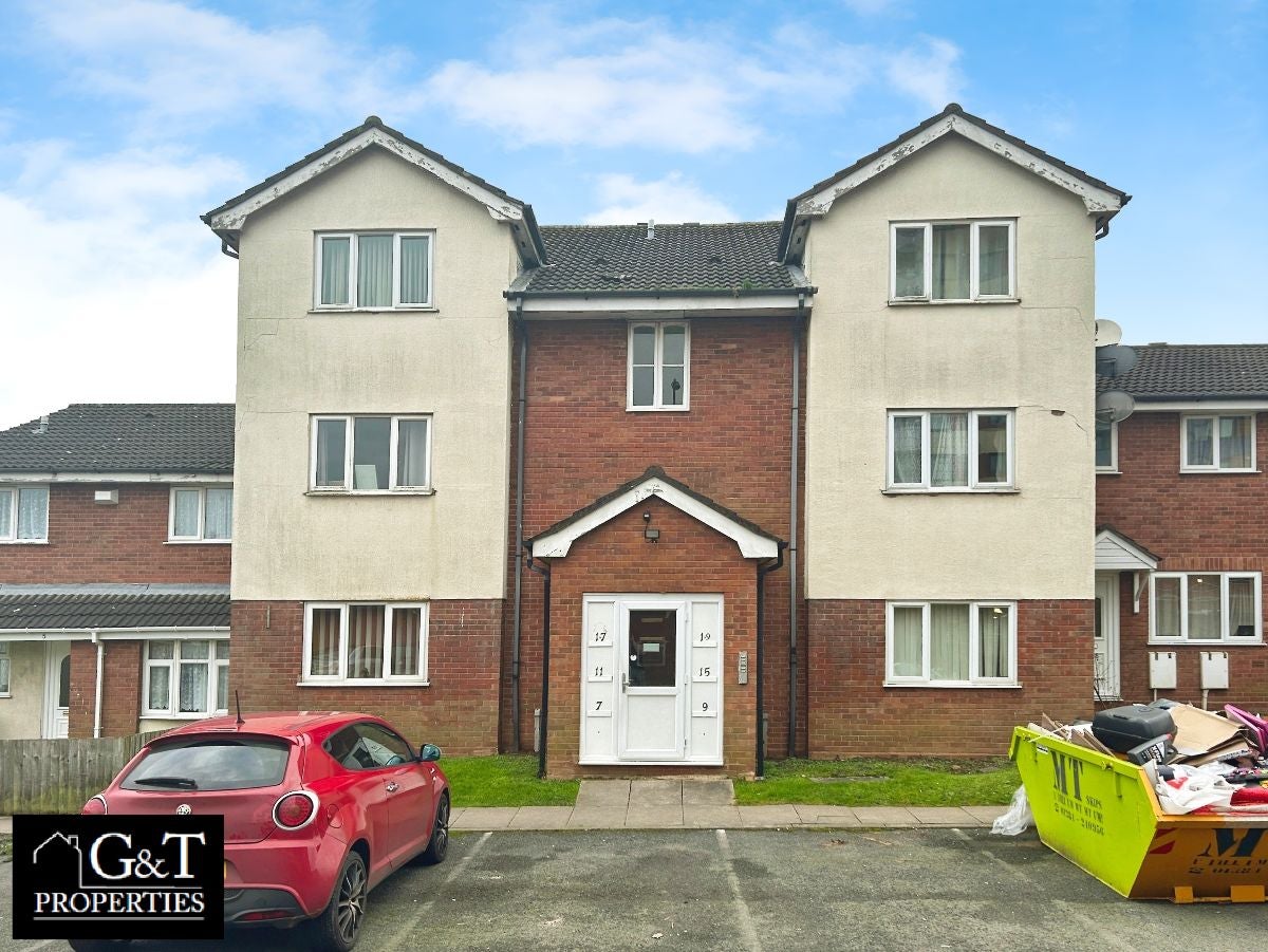 Flat Truro Close in Sandwell