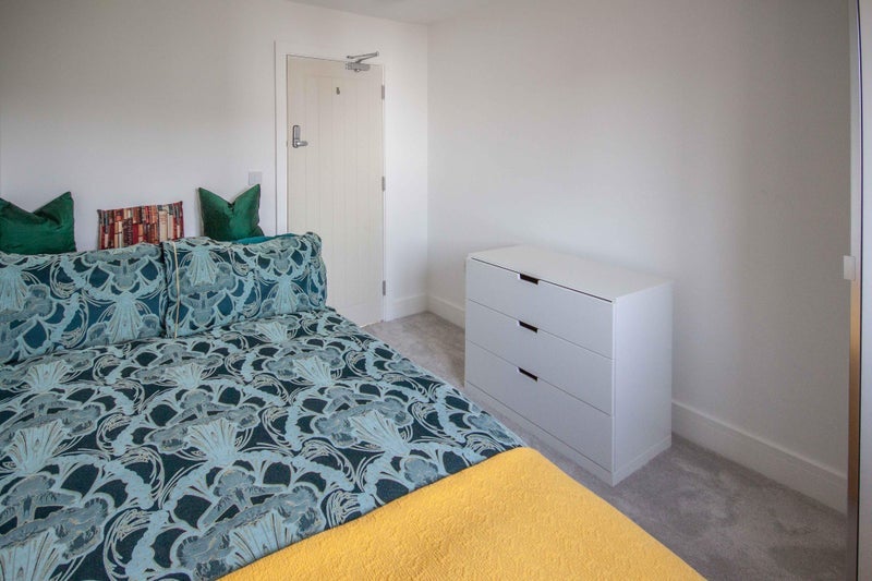 Room Glenwood in Cardiff