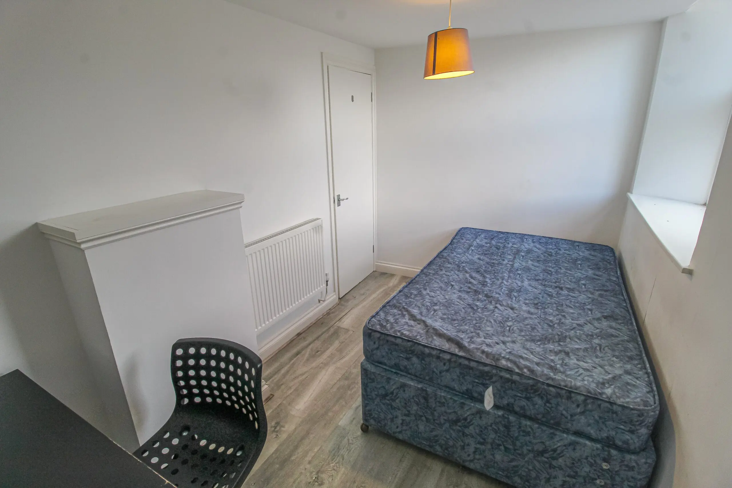 Room Meadow Street in Pontypridd