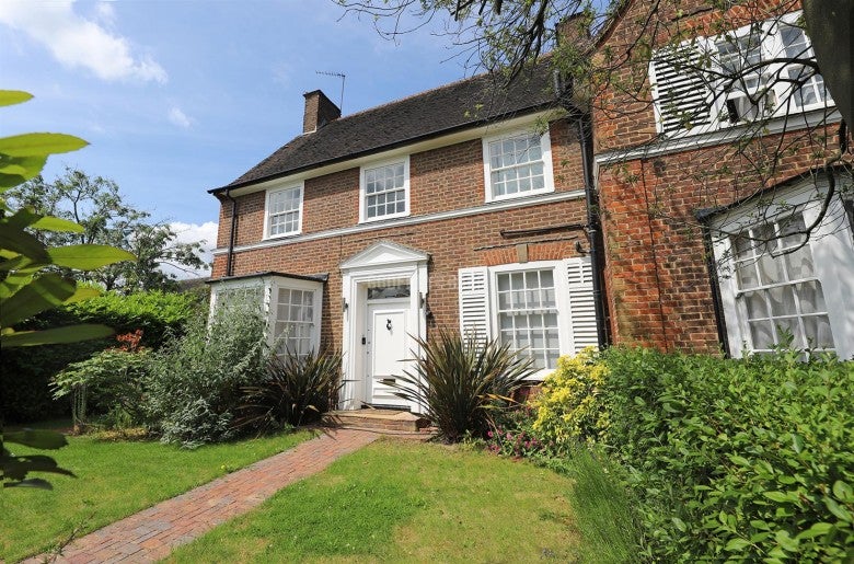 Flat Kingsley Way in Greater London