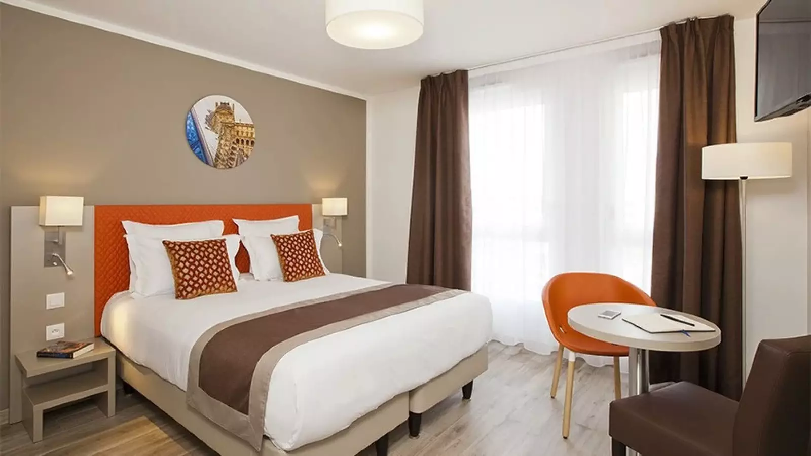 Appartement Rue Gaston Tessier à Paris
