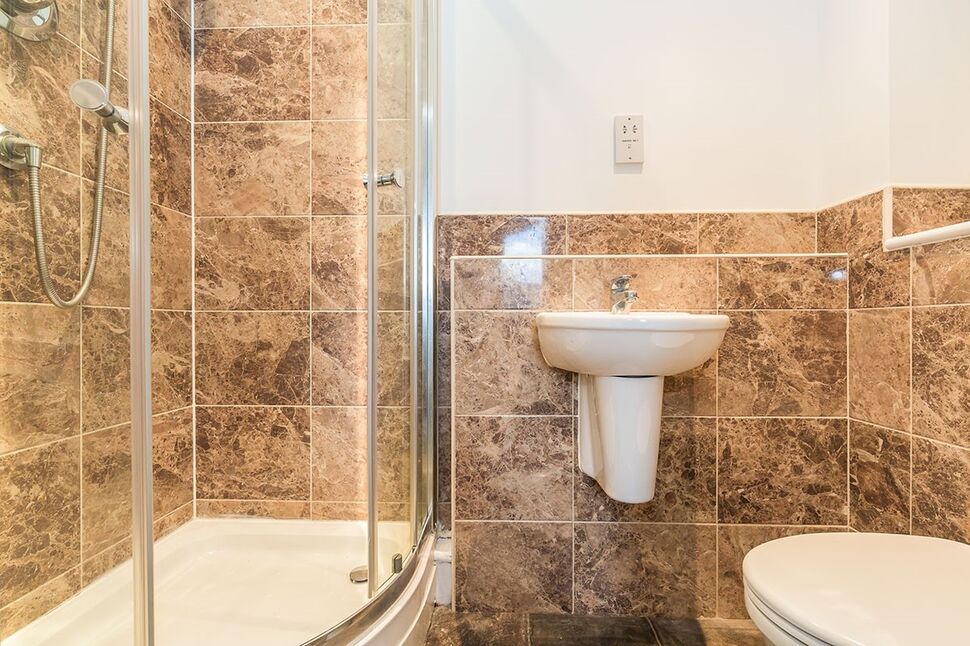 Flat Nightingale Way in Chorley