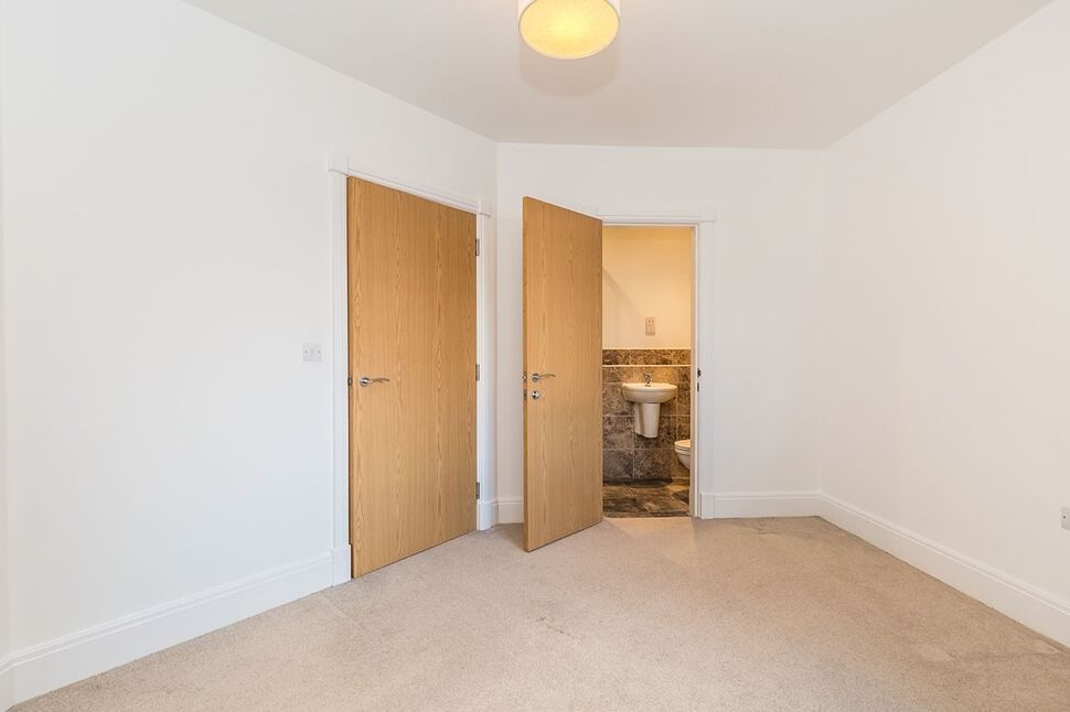 Flat Nightingale Way in Chorley