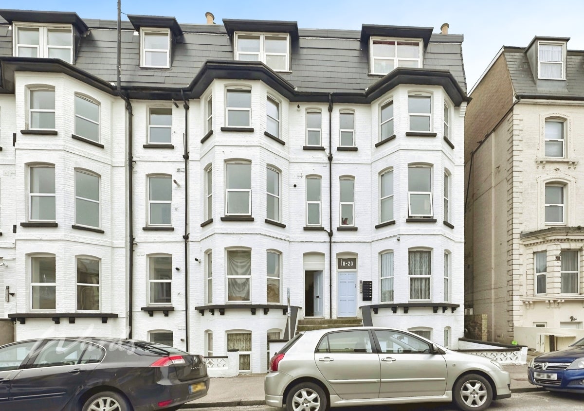 Flat Athelstan Road in Thanet