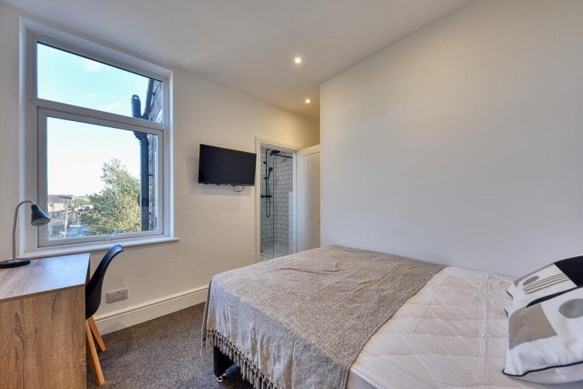 Room Chestnut Grove in Nottingham