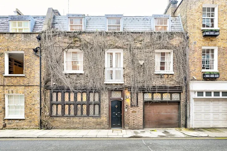 House Phillimore Walk in Greater London