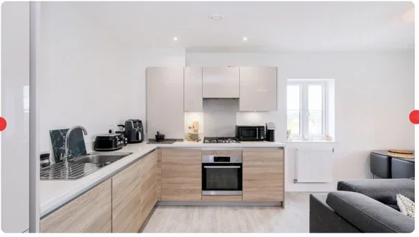 Flat Fencepiece Road in Chigwell