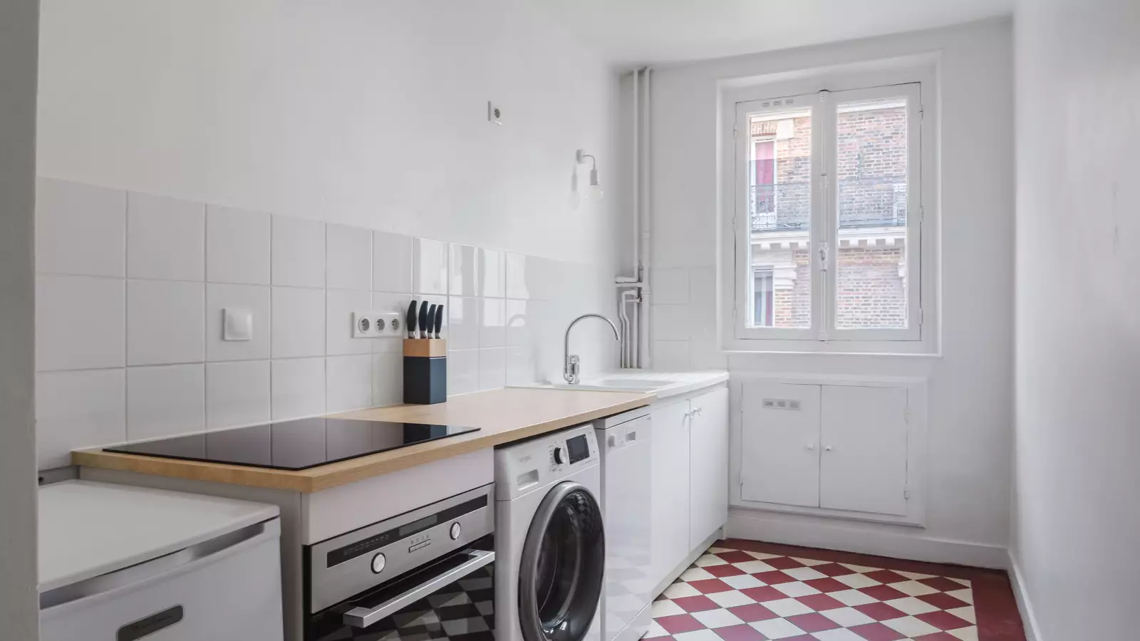 Flat Rue Bachelet in Paris