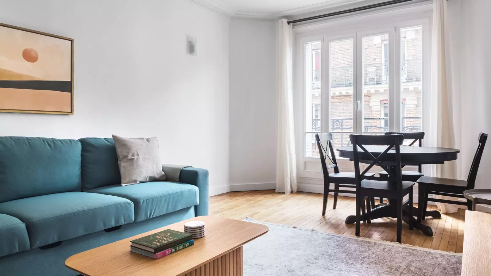 Flat Rue Bachelet in Paris