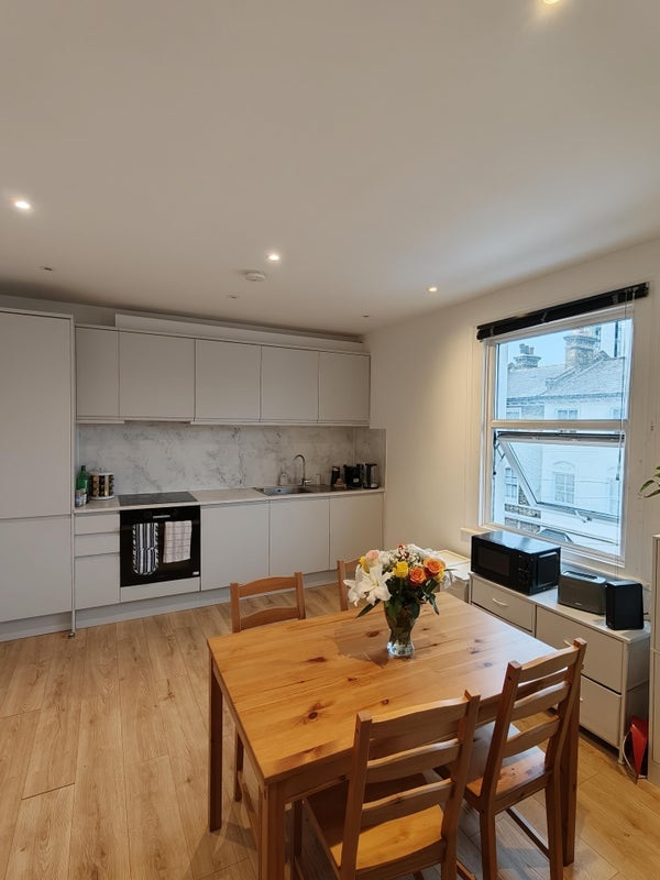 Room Southolm Street in Greater London