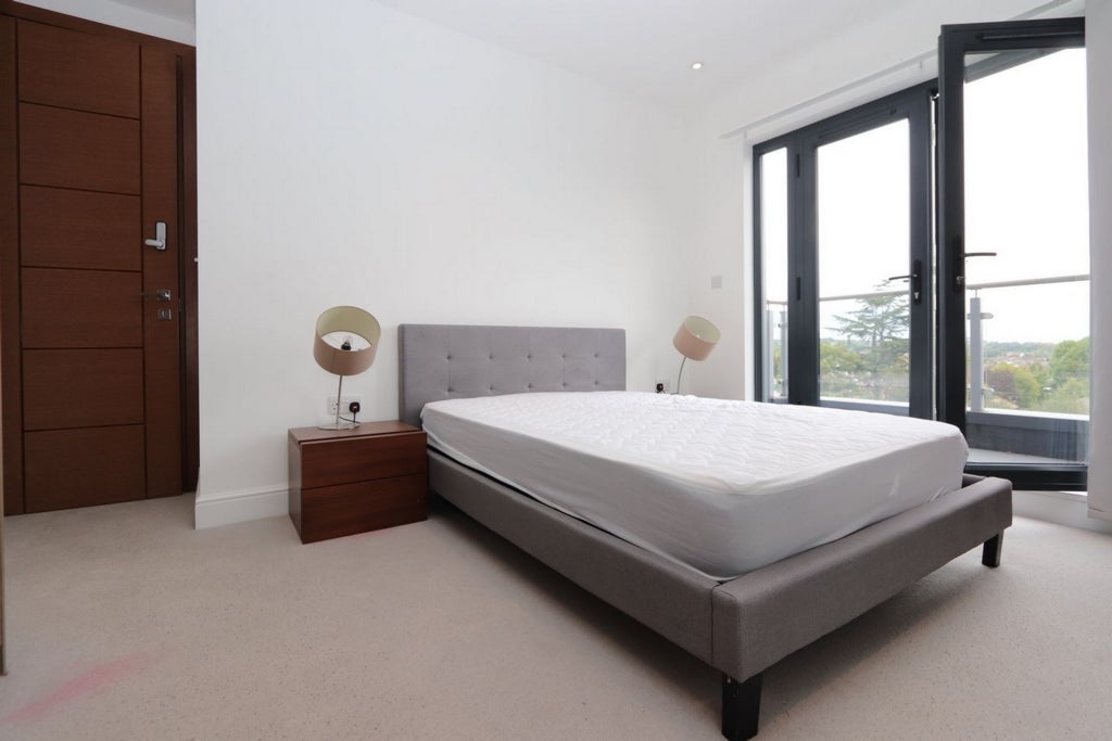 Room Globe Road in Greater London