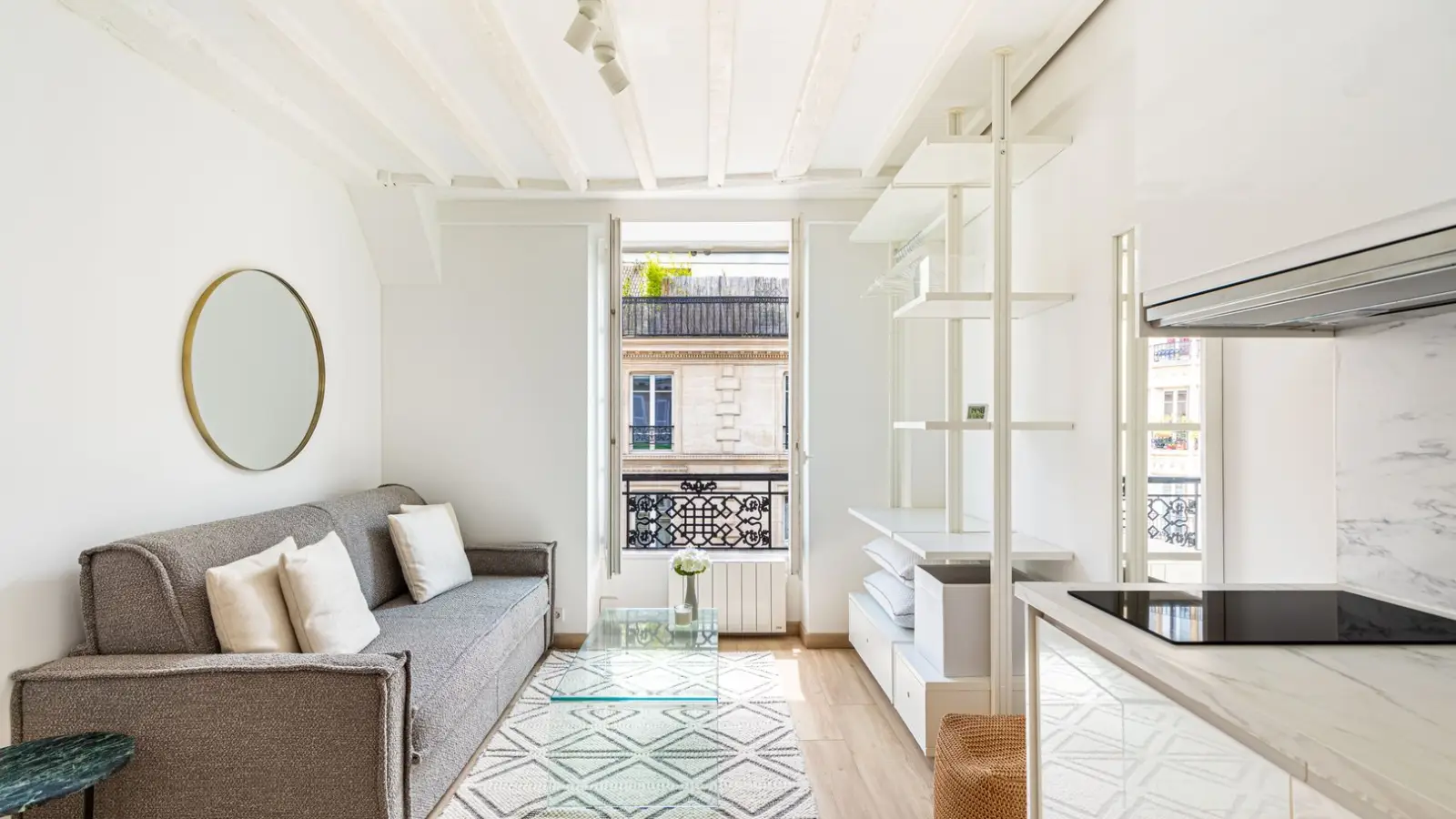 Flat Rue Duperré in Paris