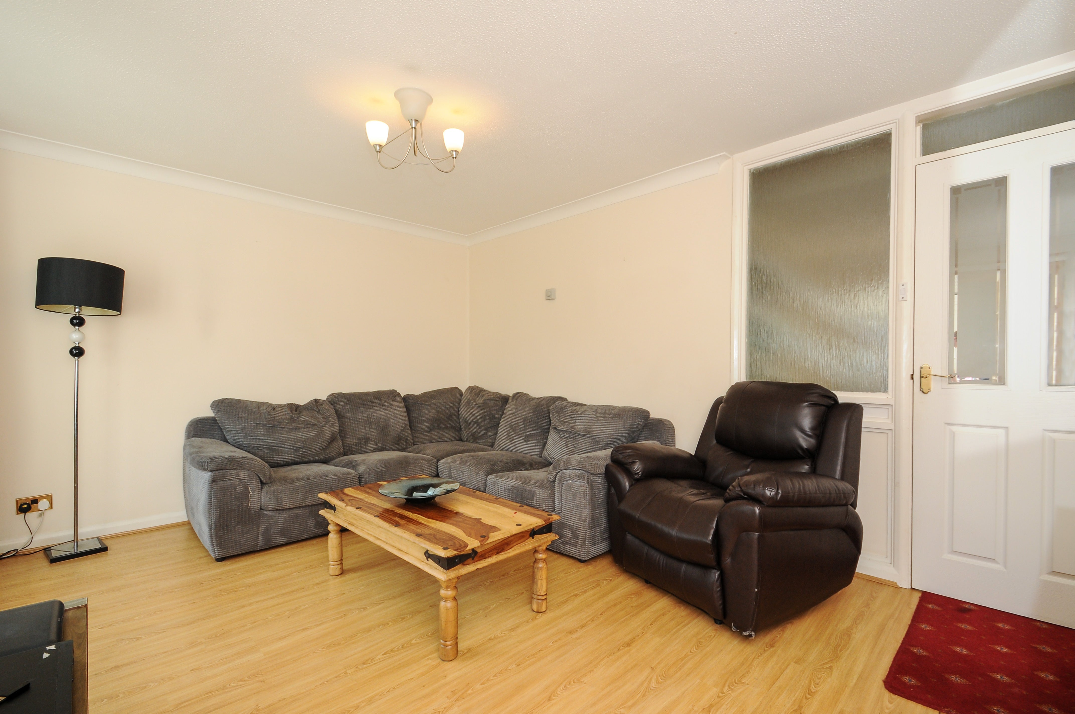 House Samber Close in New Forest