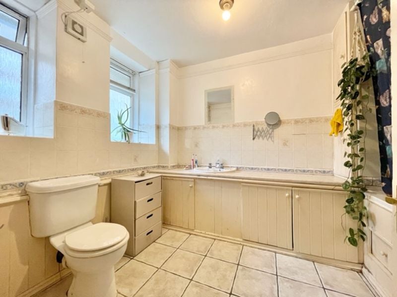 Flat Brandon Street in Greater London