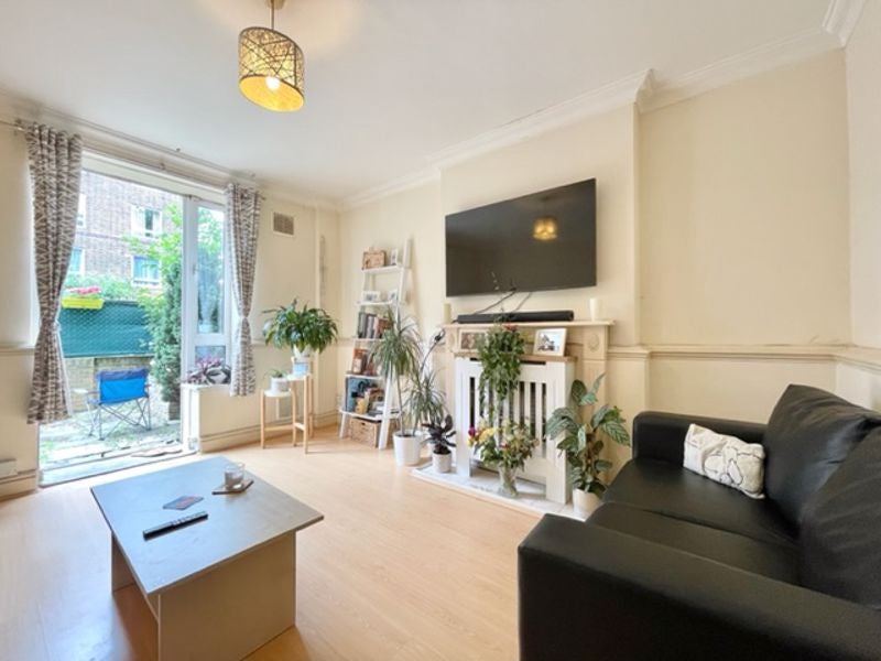 Flat Brandon Street in Greater London