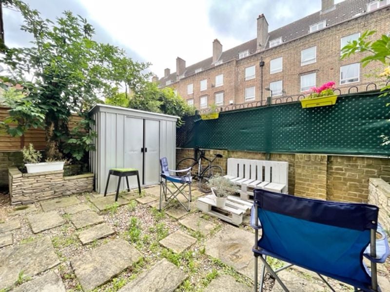 Flat Brandon Street in Greater London