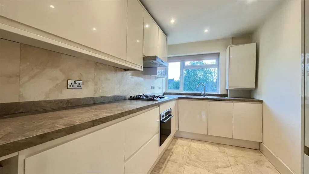Flat Christchurch Park in Greater London
