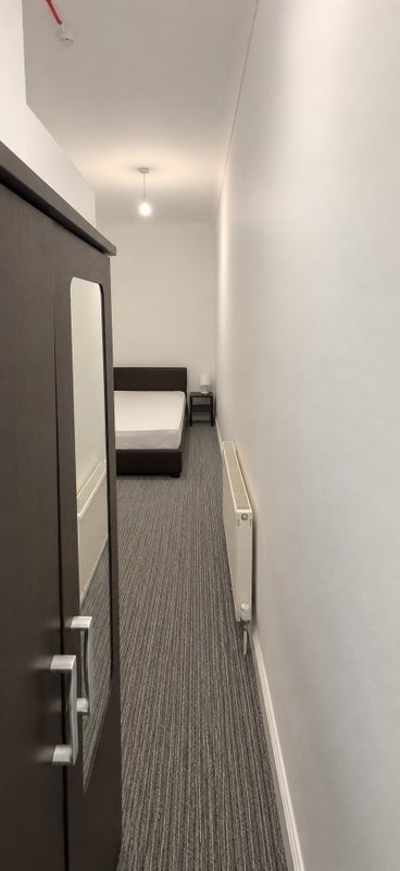 Room Uxbridge Road in Greater London