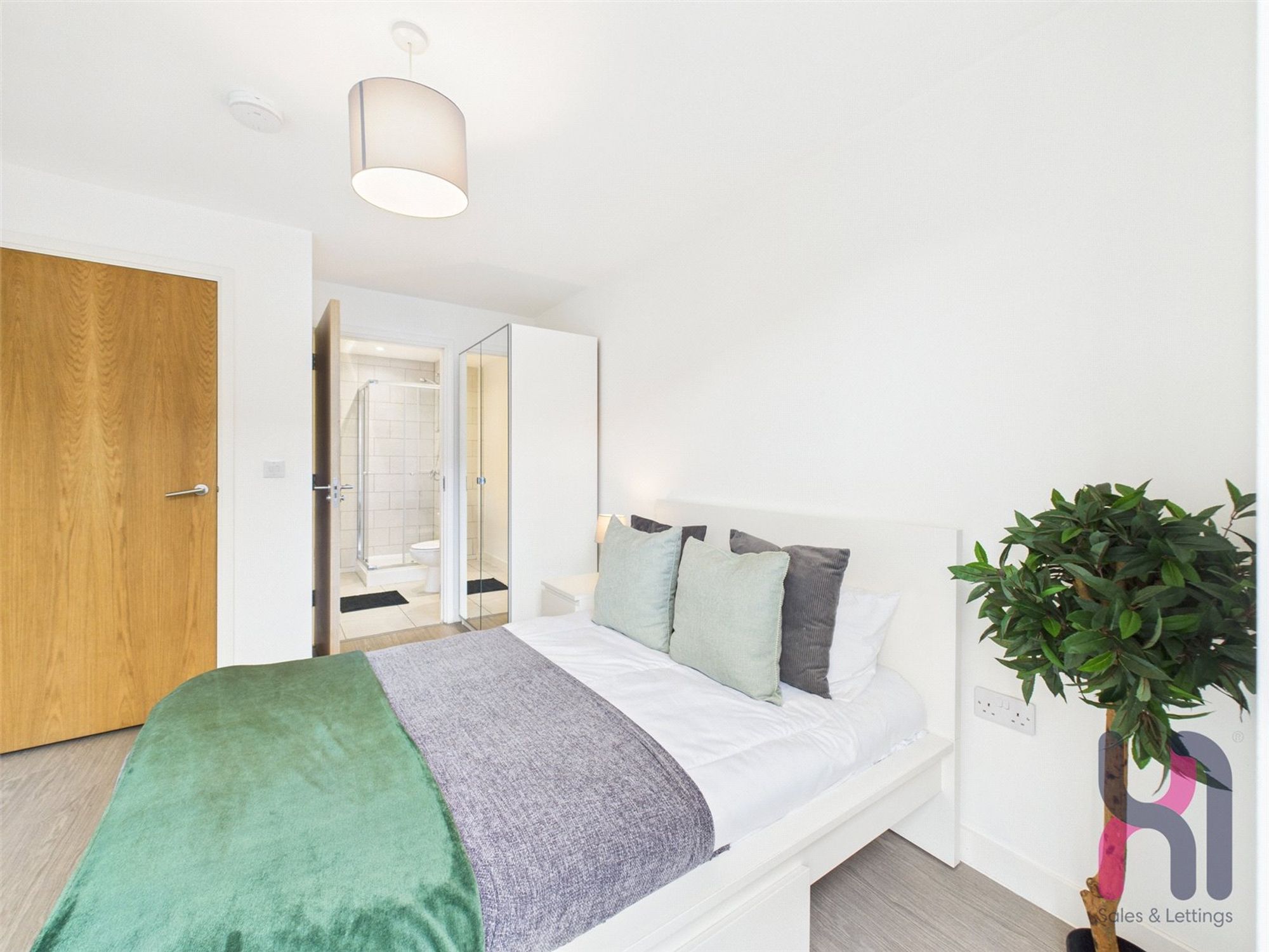 Flat Oldfield Road in Salford