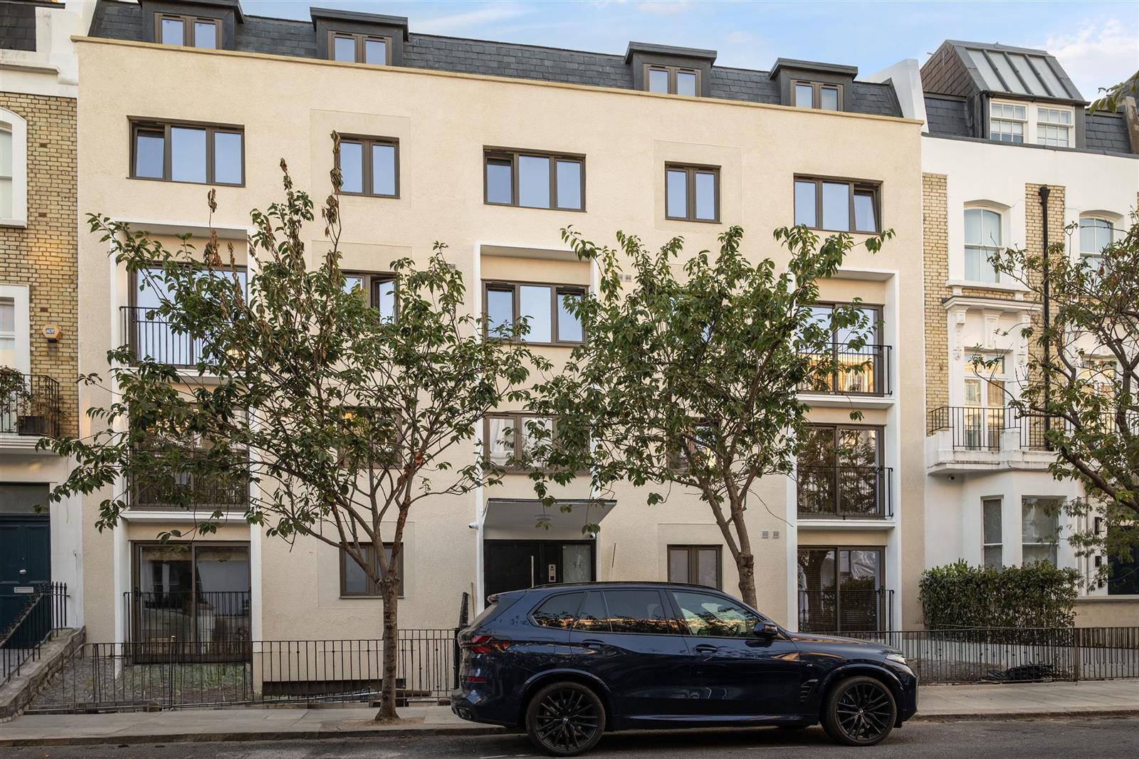 Flat Redcliffe Road in Greater London