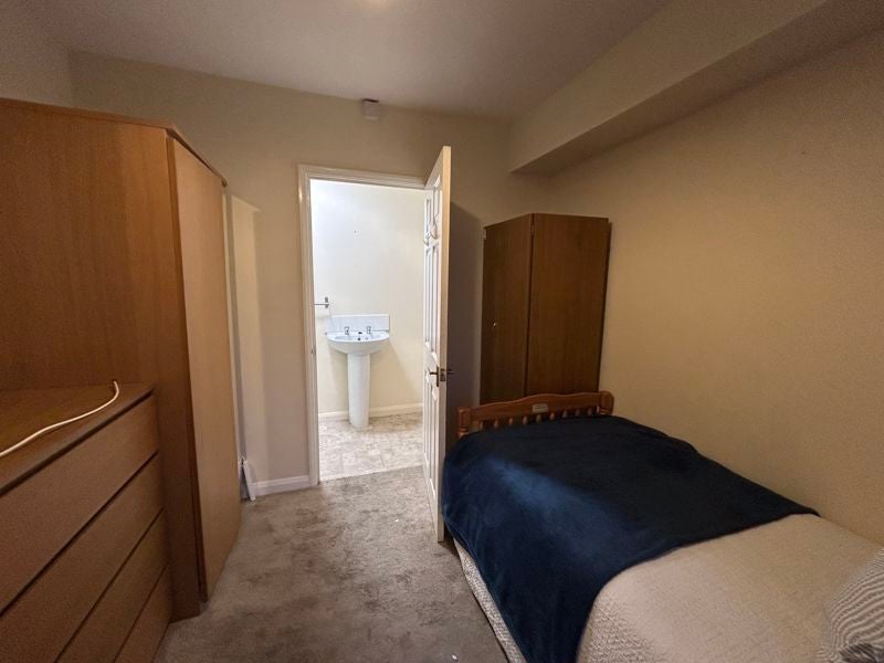 Flat Lime Street in Ashfield