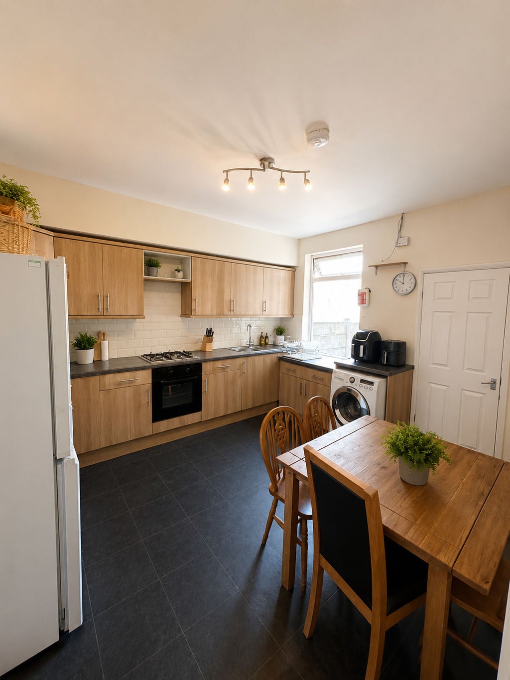 Flat Lime Street in Ashfield