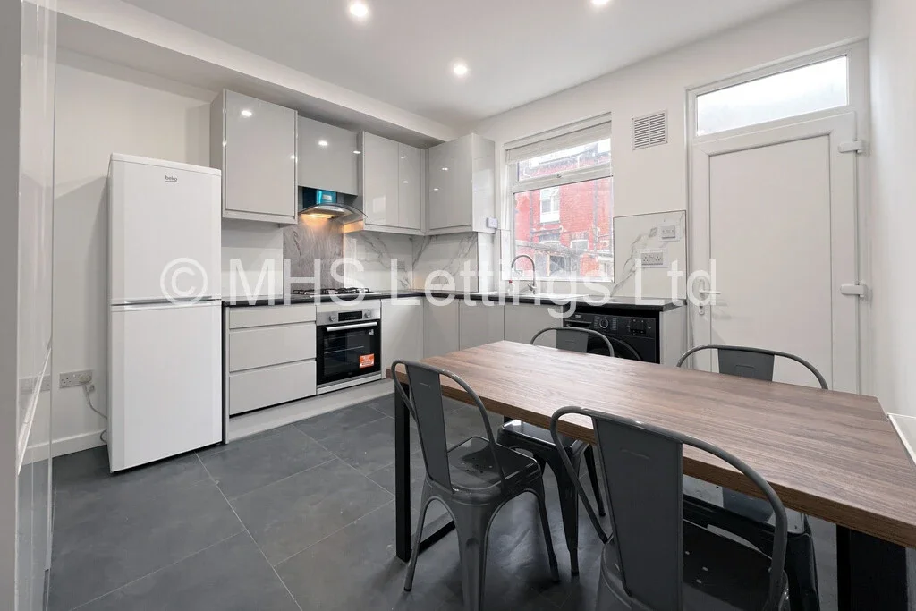 Flat Back Welton Place in Leeds